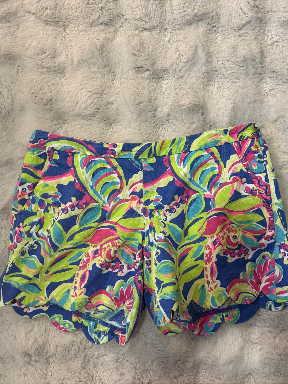 Lilly Pulitzer Magnolia Scalloped Shorts Toucan Play Print
